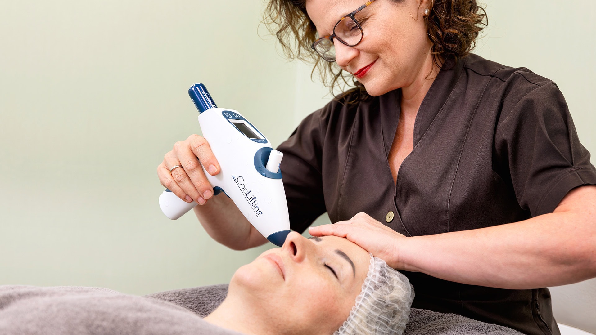 Hautpflege im Kosmetikstudio Balance Duisburg, professionelle Gesichtsbehandlung.